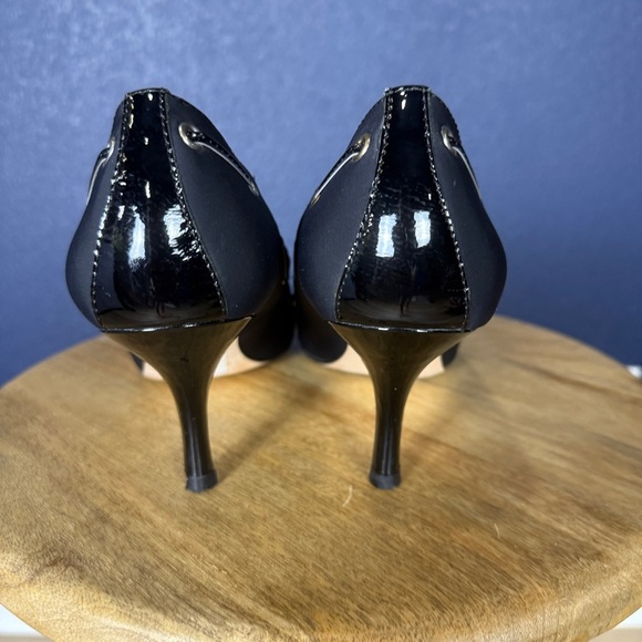 Donald J. Pliner Black Heels - Picture 4 of 9